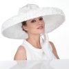 Immaculate - Very classic 1950's Hollywood style hat. Perfect for the bride.