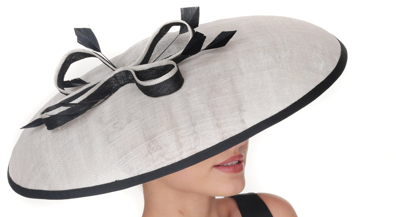 Wedding hat with bow